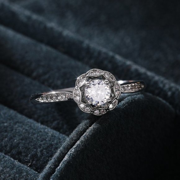 😍Diamond CZ Beautiful Carved Vintage Hollow Silver Flower Rings for Women, K848 - Picture 2 of 10